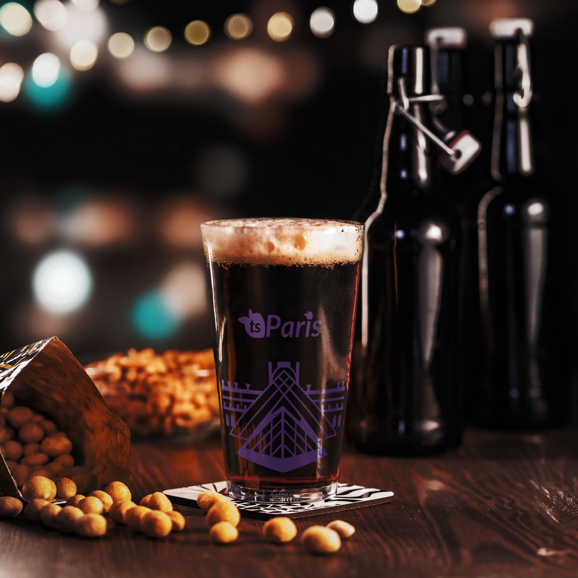 tsgabrielle® • Paris - The Louvre Pyramid • Shaker Pint Glass • 473 ml